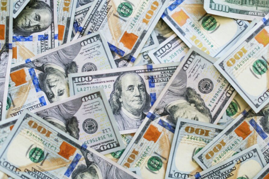 picture of dollar bills